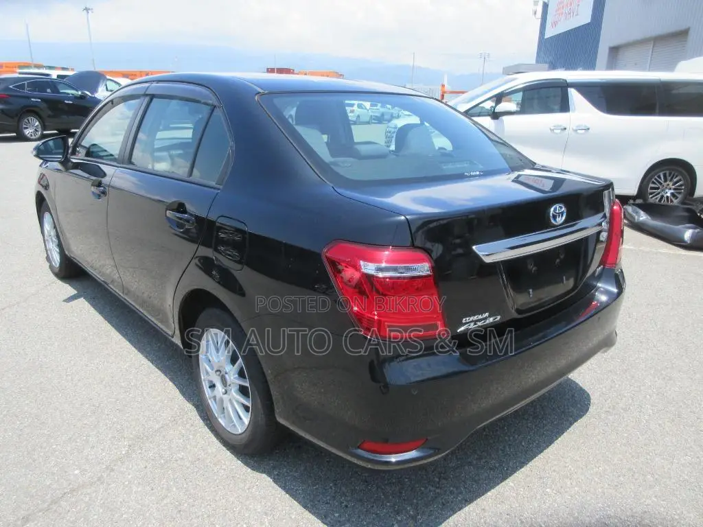 Toyota Axio 2021 Black