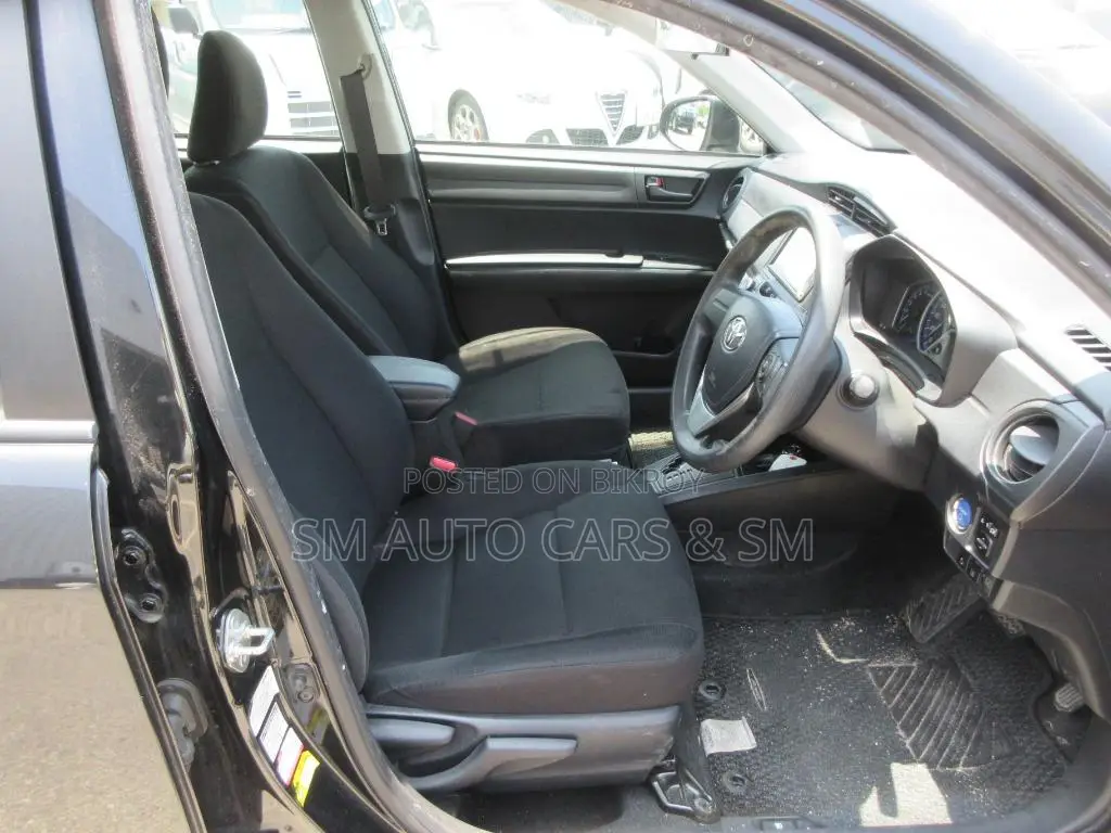 Toyota Axio 2021 Black