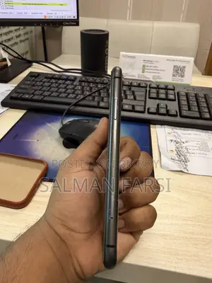 Apple iPhone 11 64 GB Black