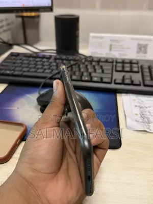 Apple iPhone 11 64 GB Black