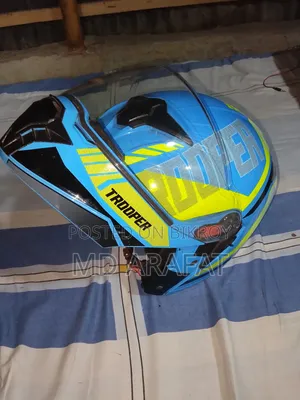 Baike Helmed STUDDS