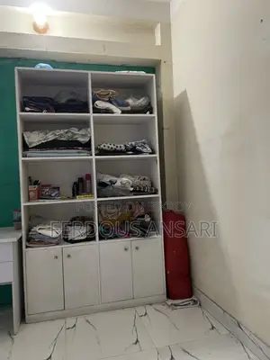 কেবিনেট ৪ ফিট ৭ ফিট