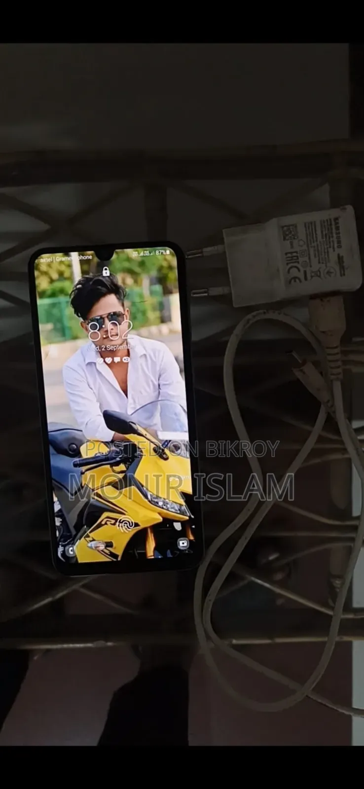 ফোন সেল ৬৪ জিবি সাদা