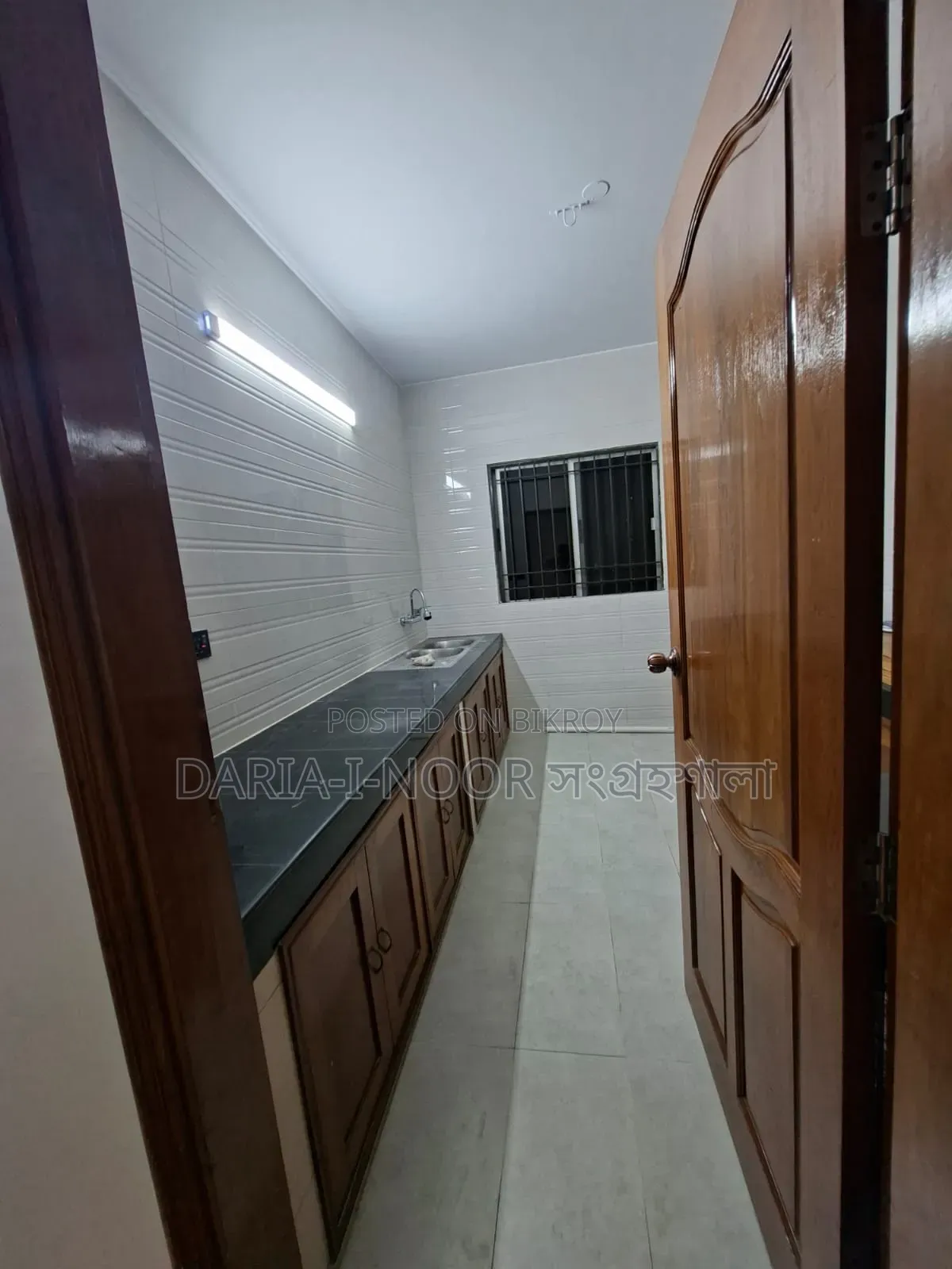 4bdrm Apartment in December 3, Gulshan for sale
