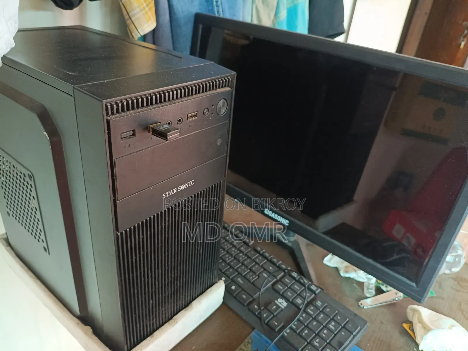 Desktop Computer 8GB Intel Core i5 SSD 256GB