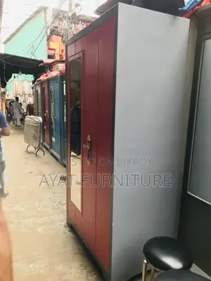 দুই পাল্লা আলমারি