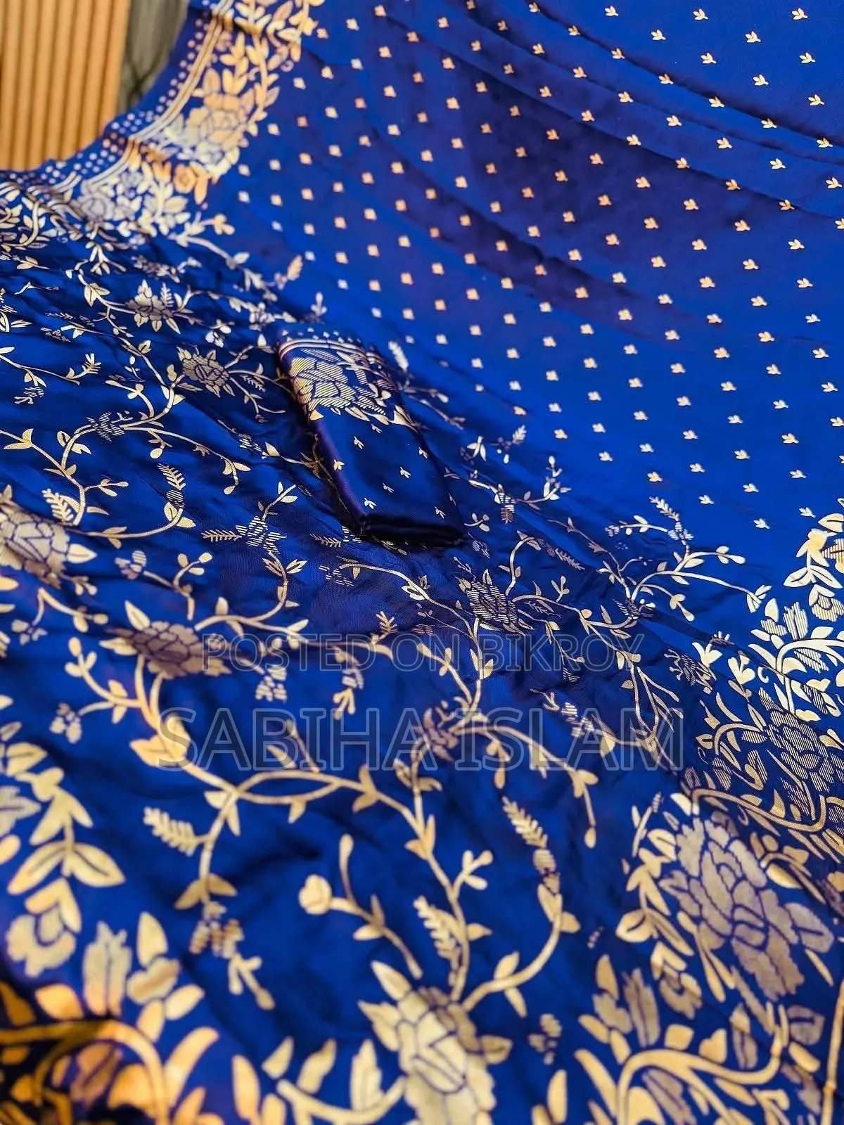 সফট শিল্ক কাতান শাড়ি
