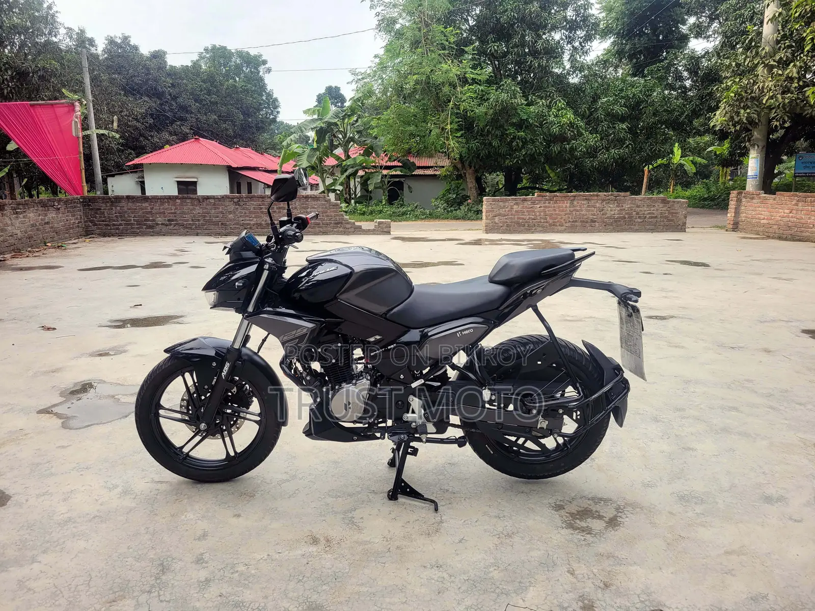 Hero Xtreme 125R 2025 Black