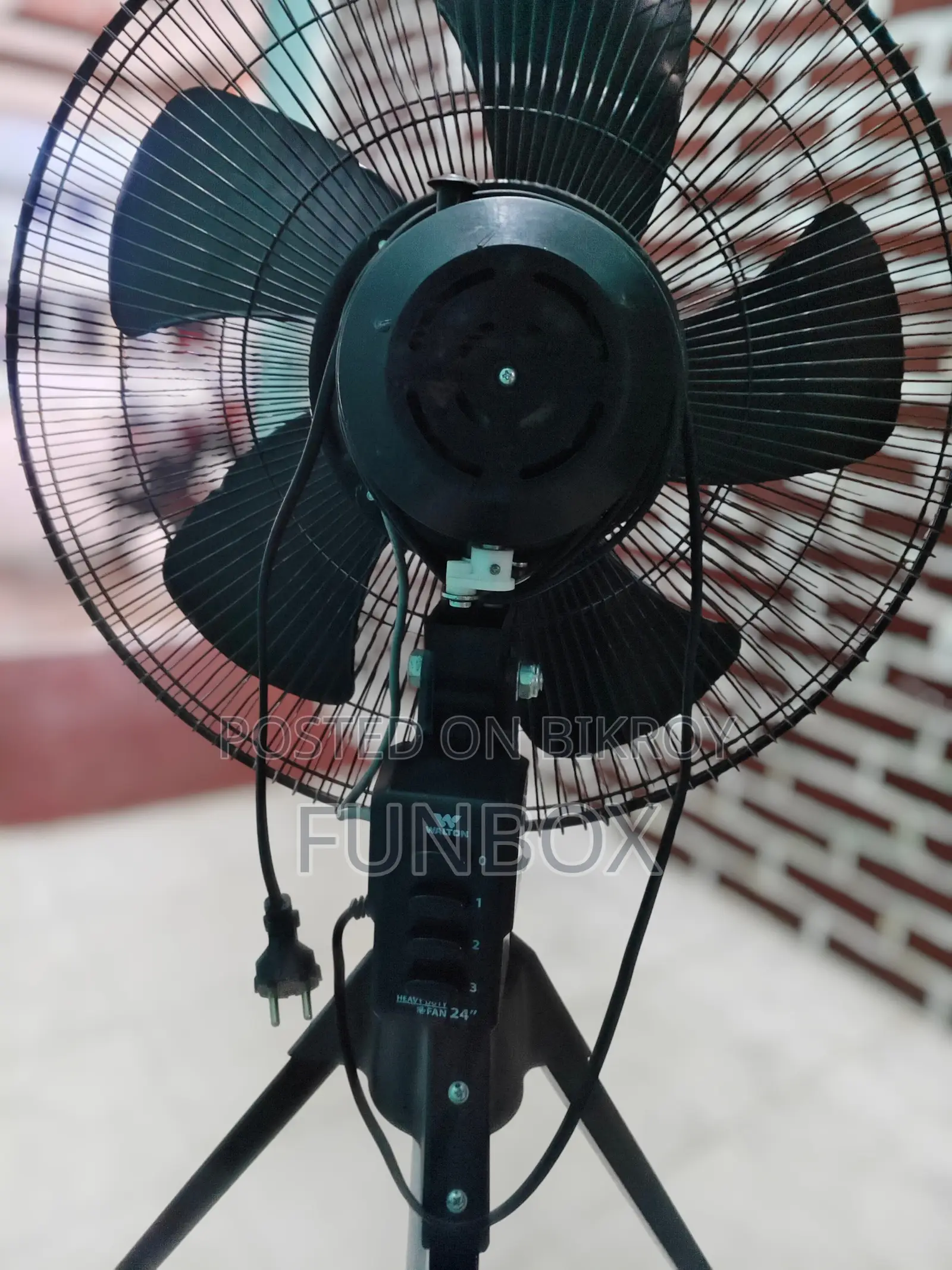 Walton 24 Inch WPF24A Tripod Fan Stock Clearance Sale 30% Off