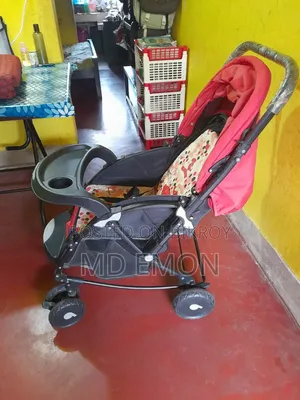 বেবি স্ট্রোলার