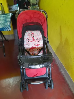 বেবি স্ট্রোলার