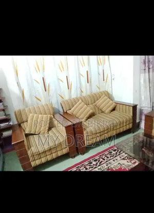 অরিজিনাল কানাডিয়ান ওক কাঠের পাচ সিটের সোফা সাথে সেন্টার টেবিল