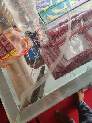 কাঁচ ও পারটেক্সের কাউন্টার