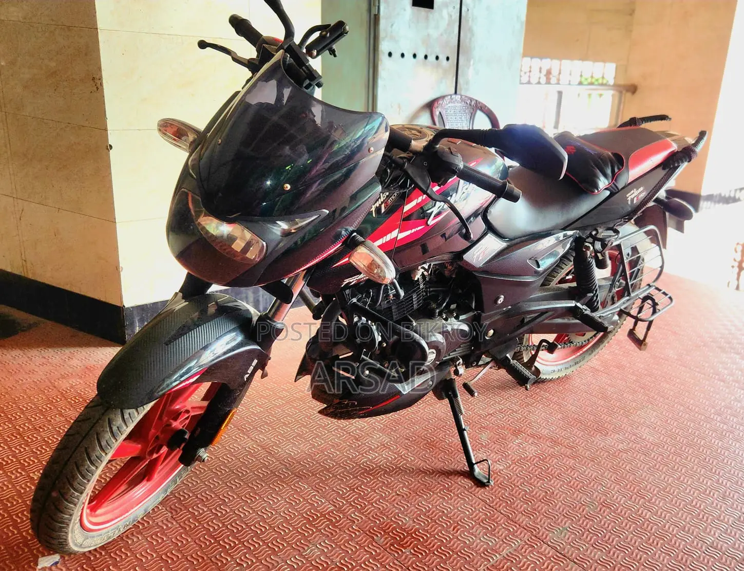 Bajaj Pulsar 150 2024 Black