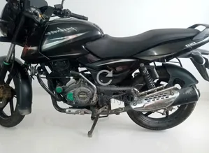 Bajaj Pulsar 150 2017 Green