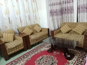 অরিজিনাল কানাডিয়ান ওক কাঠের পাচ সিটের সোফা সাথে সেন্টার টেবিল
