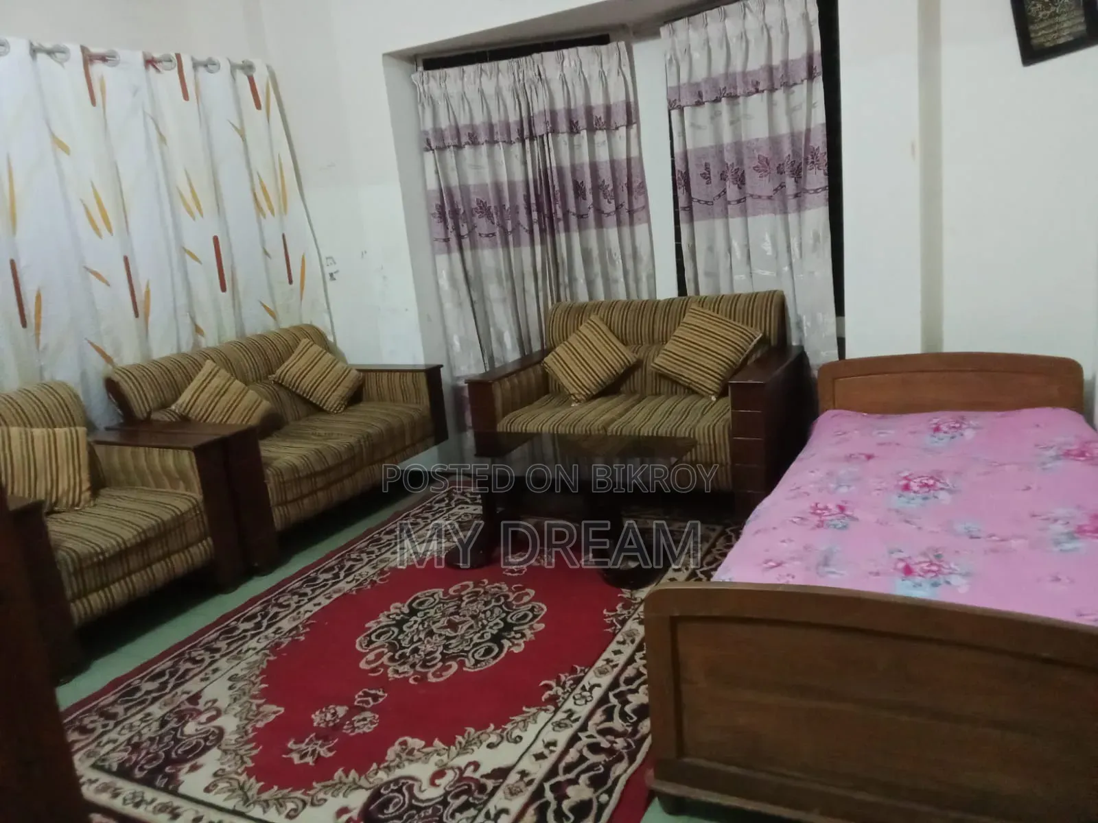 অরিজিনাল কানাডিয়ান ওক কাঠের পাচ সিটের সোফা সাথে সেন্টার টেবিল