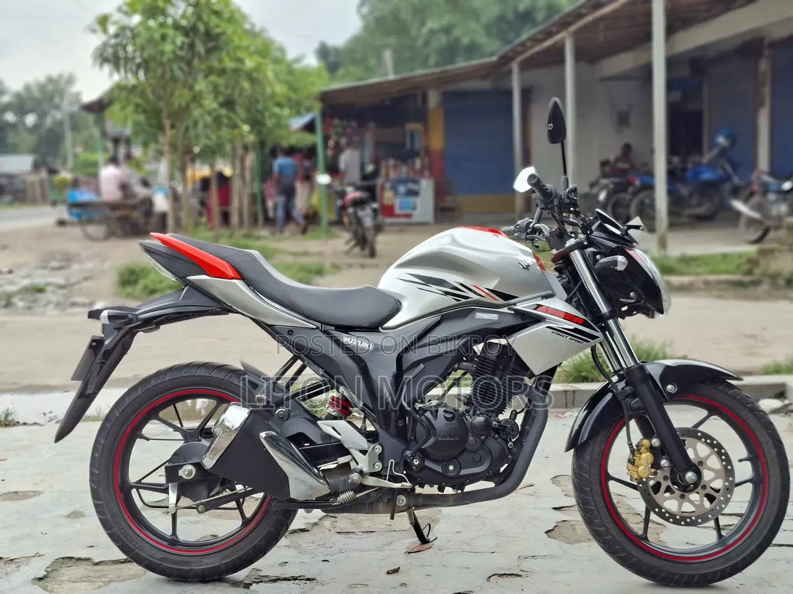 Suzuki Gixxer 2026 Orange