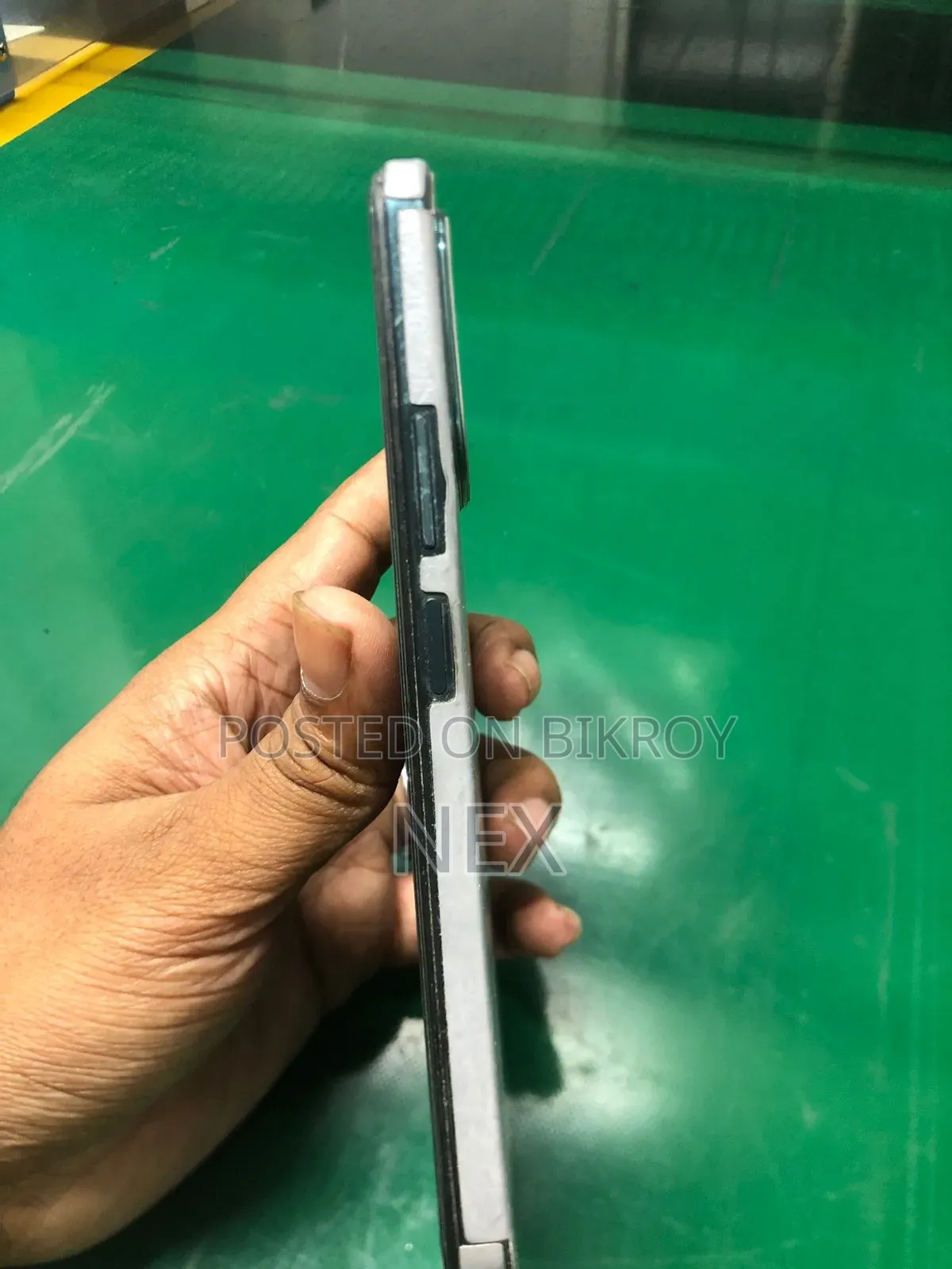 Vivo Y28 128 GB Green