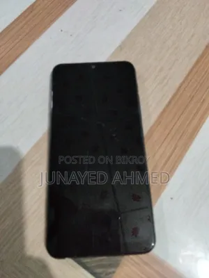 Vivo Y11 32 GB Blue