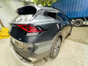 Kia Sportage X-Line AWD 2025 Gray