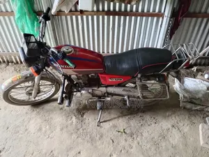 Honda CG110 2004 Red