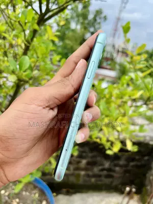 Apple iPhone 11 64 GB
