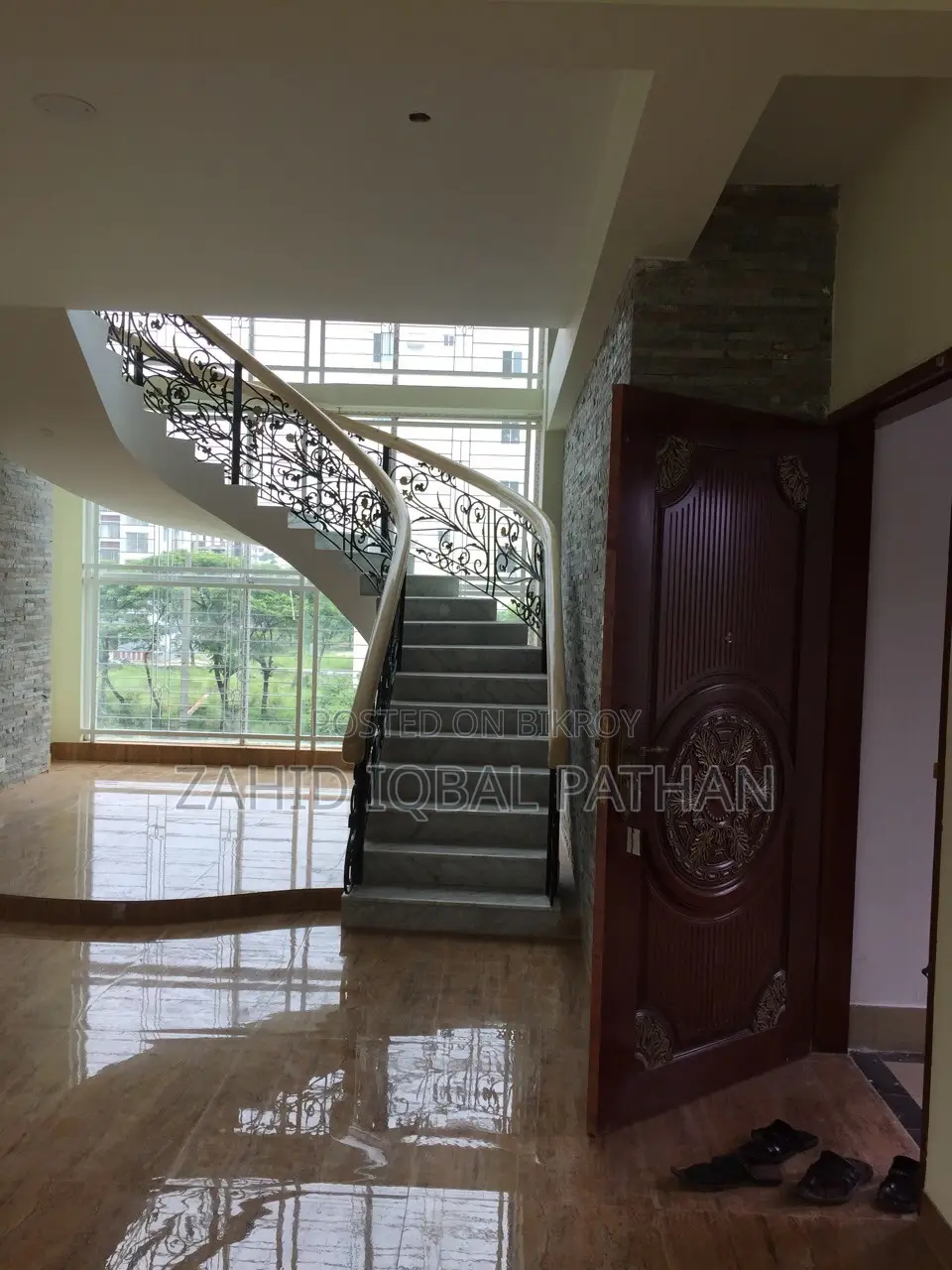 5 Bedroom Duplex in Dhaka Basundhara for rent