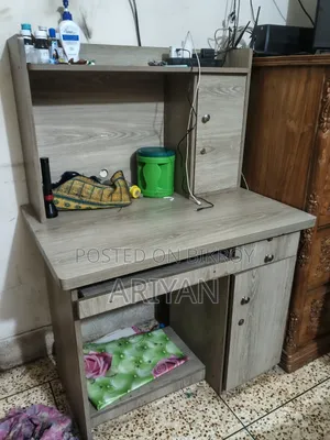 ডেসিন টেবিল  এবং  কম্পিউটার টেবিল বিক্রি হবে
