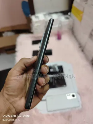 iQOO 256 GB Black