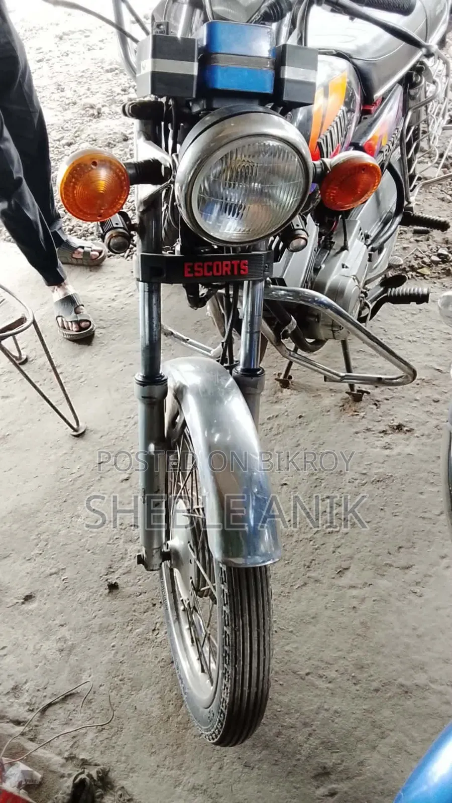 ইয়ামাহা ২০০০ কালো