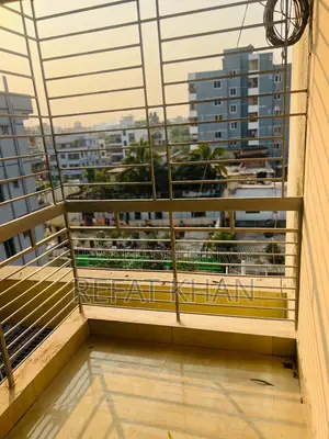 ব্যচেলার দের সিট ও রুম ভাড়া দেওয়া হয়