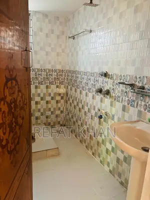 ব্যচেলার দের সিট ও রুম ভাড়া দেওয়া হয়