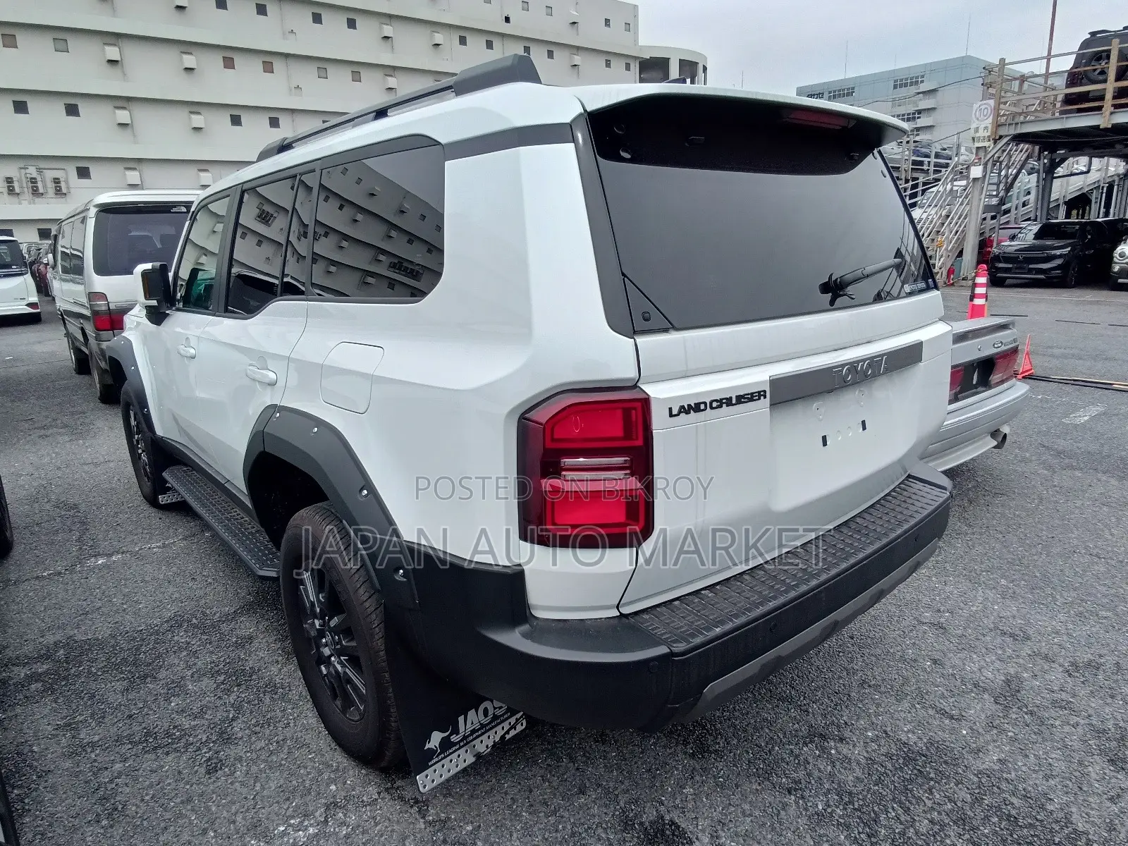Toyota Land Cruiser Prado 2024 Pearl