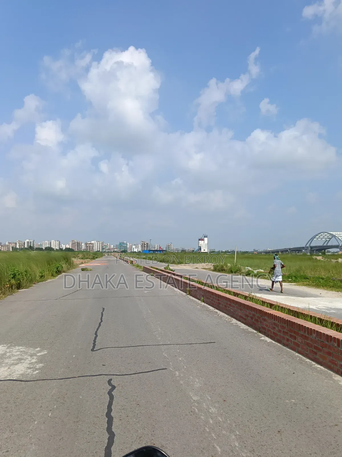 Block-M, Lake View South Facing Plot Sale