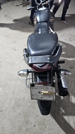 Mahindra Centuro 2017 Black