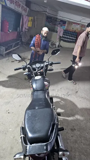 Mahindra Centuro 2017 Black