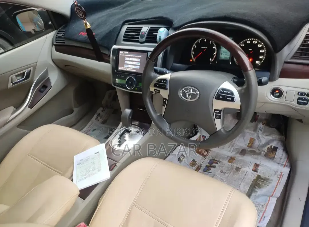 Toyota Premio 1.5 FWD 2012 Gray