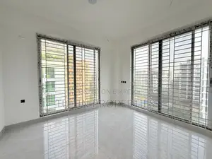 3bdrm Apartment in Basundhara for sale