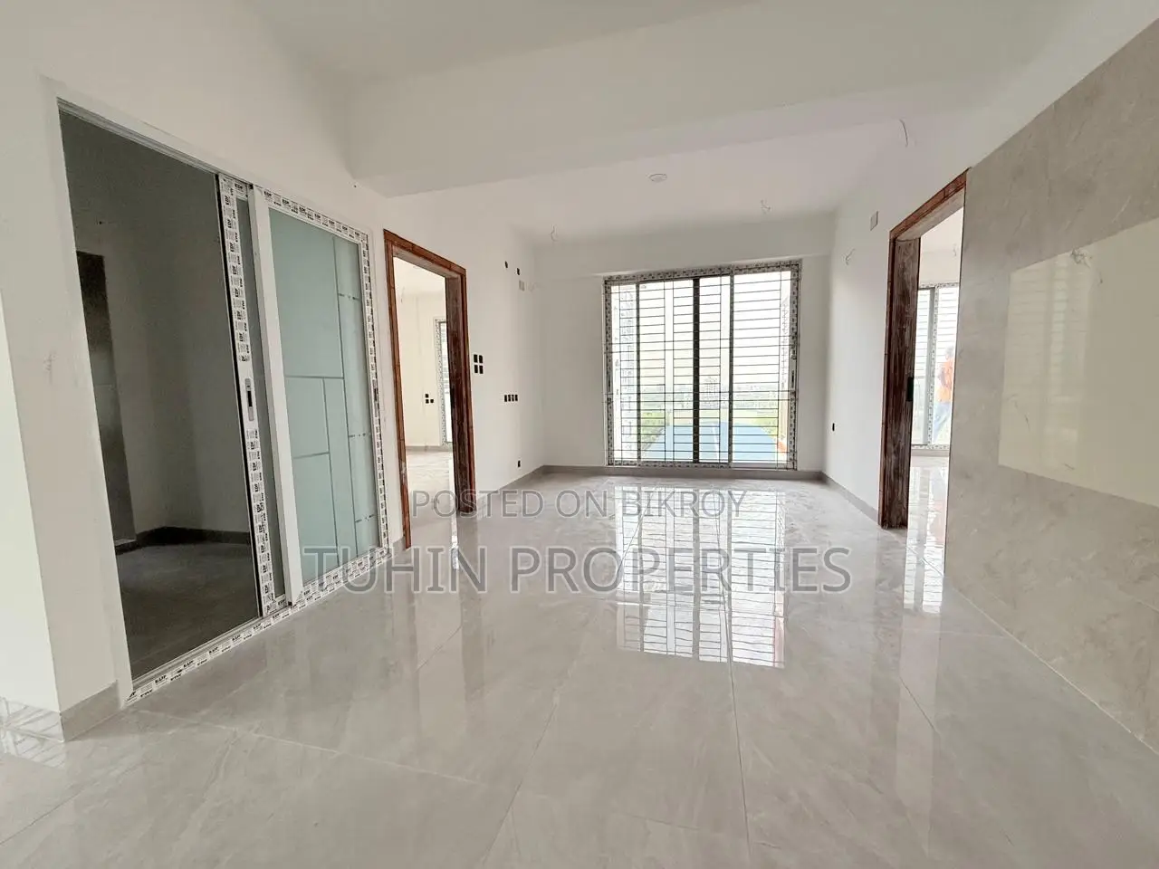 3bdrm Apartment in Basundhara for sale