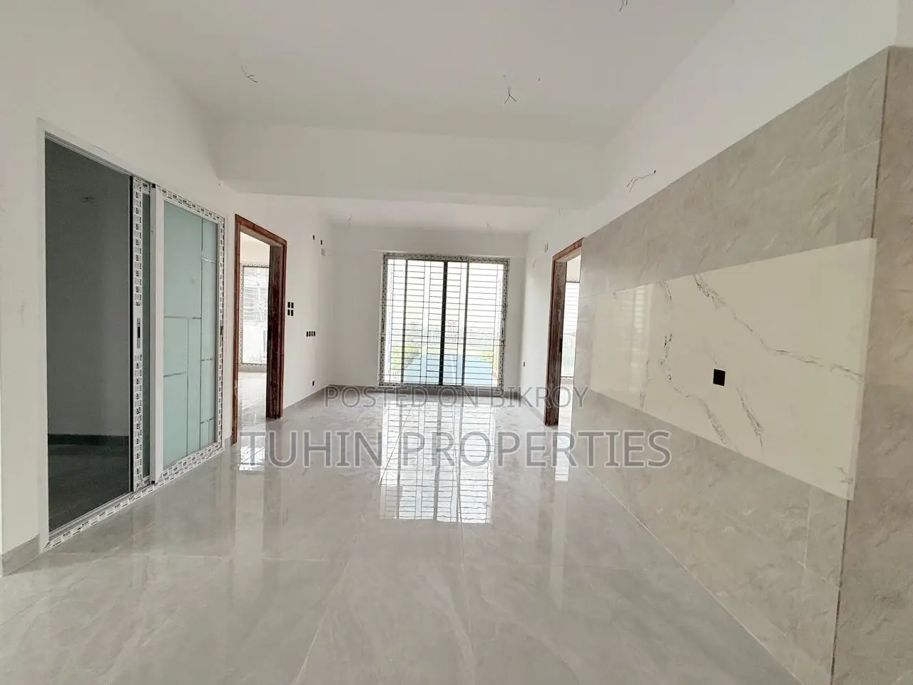 3bdrm Apartment in Basundhara for sale