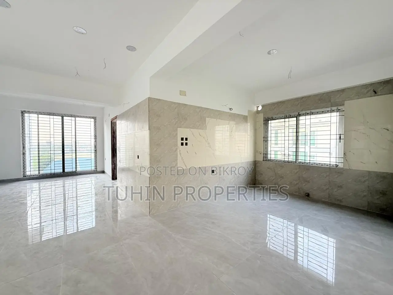 3bdrm Apartment in Basundhara for sale