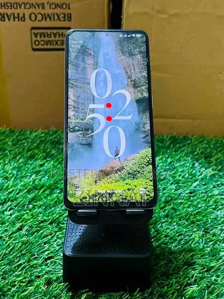 3 in 1, Speaker +Stand+ Powerbank