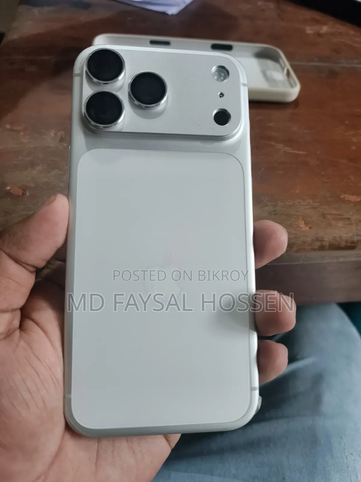 New Apple iPhone 17 Pro Max 256 GB White