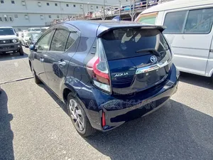Toyota Aqua 2021 Blue