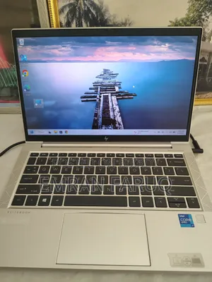 Laptop HP EliteBook 830 G8 16GB Intel Core Ultra 7 SSD 512GB