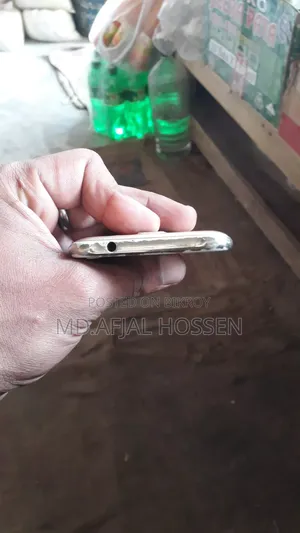 Samsung Galaxy J2 8 GB Gold