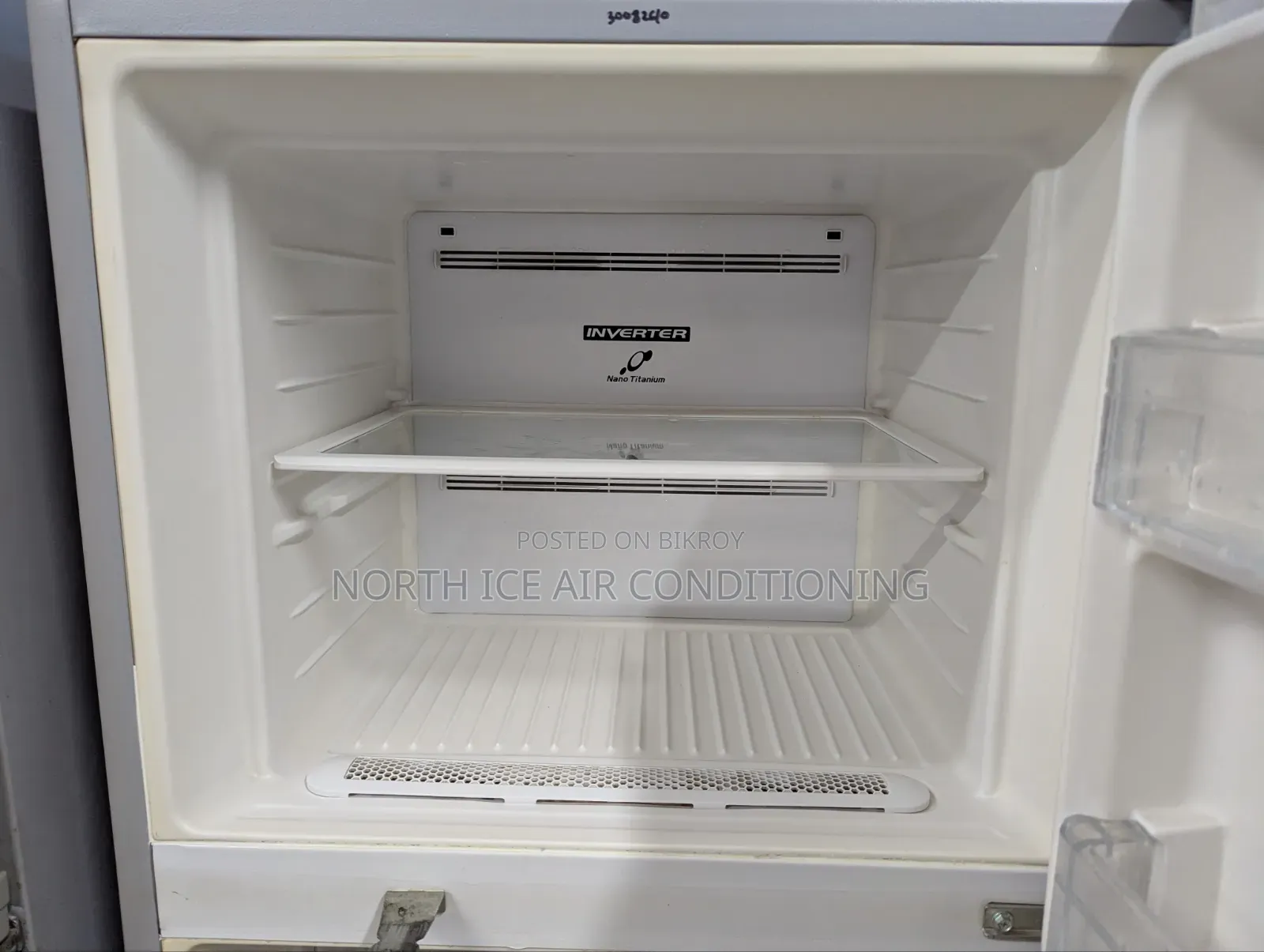 Hitaci Silver Colour Non Frost Inverter Fridge 275 Ltr.