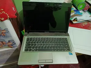 Laptop Asus X44L 4GB Intel Core i3 HDD+SSD 256GB