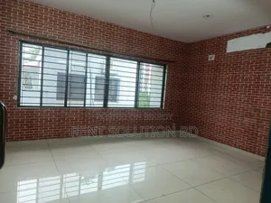 2400 SQFT Office Space for Rent in Gulshan 2